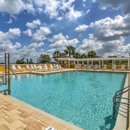 Home In The Villages With Lanai And Private Hot Tub! Екстер'єр фото